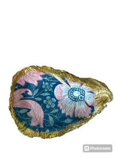 Gold Oyster Shell Trinket Dish - Pretty in Pink with Blue Background - Medium - Home 2 Court